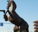 Ad Arezzo un cavallo rampante nei 4 punti cardinali della città