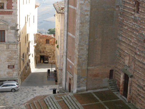 Montepulciano_ strada da cui appare Edward nel film