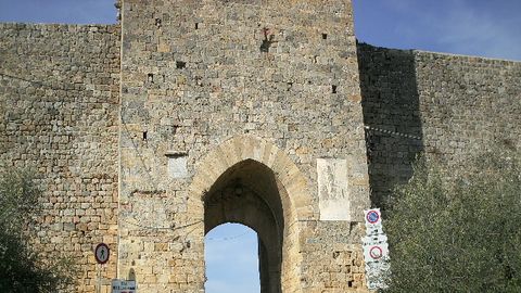 Porta Franca monteriggioni