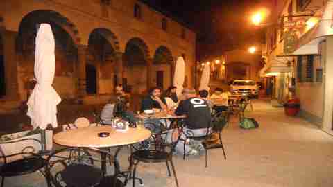 tavoli all’aperto